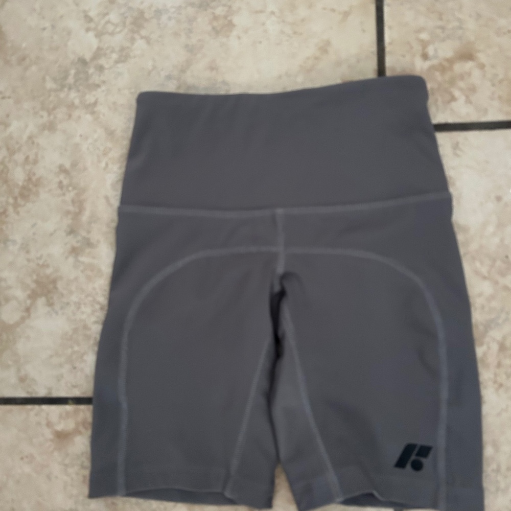 Forme biker shorts